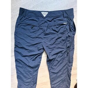 Women's navy 8 Columbia PFG‎ capri cargo pants